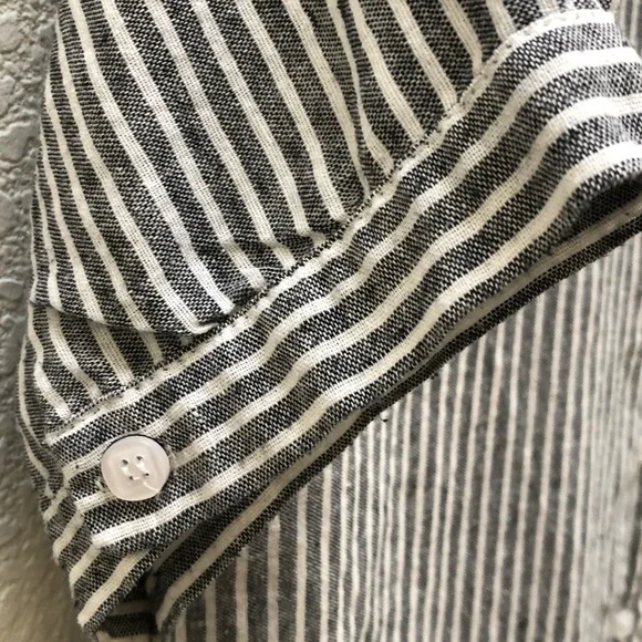 Malina | Gray and white striped shirt sleeved blouse with trim detail - Picture 3 of 11